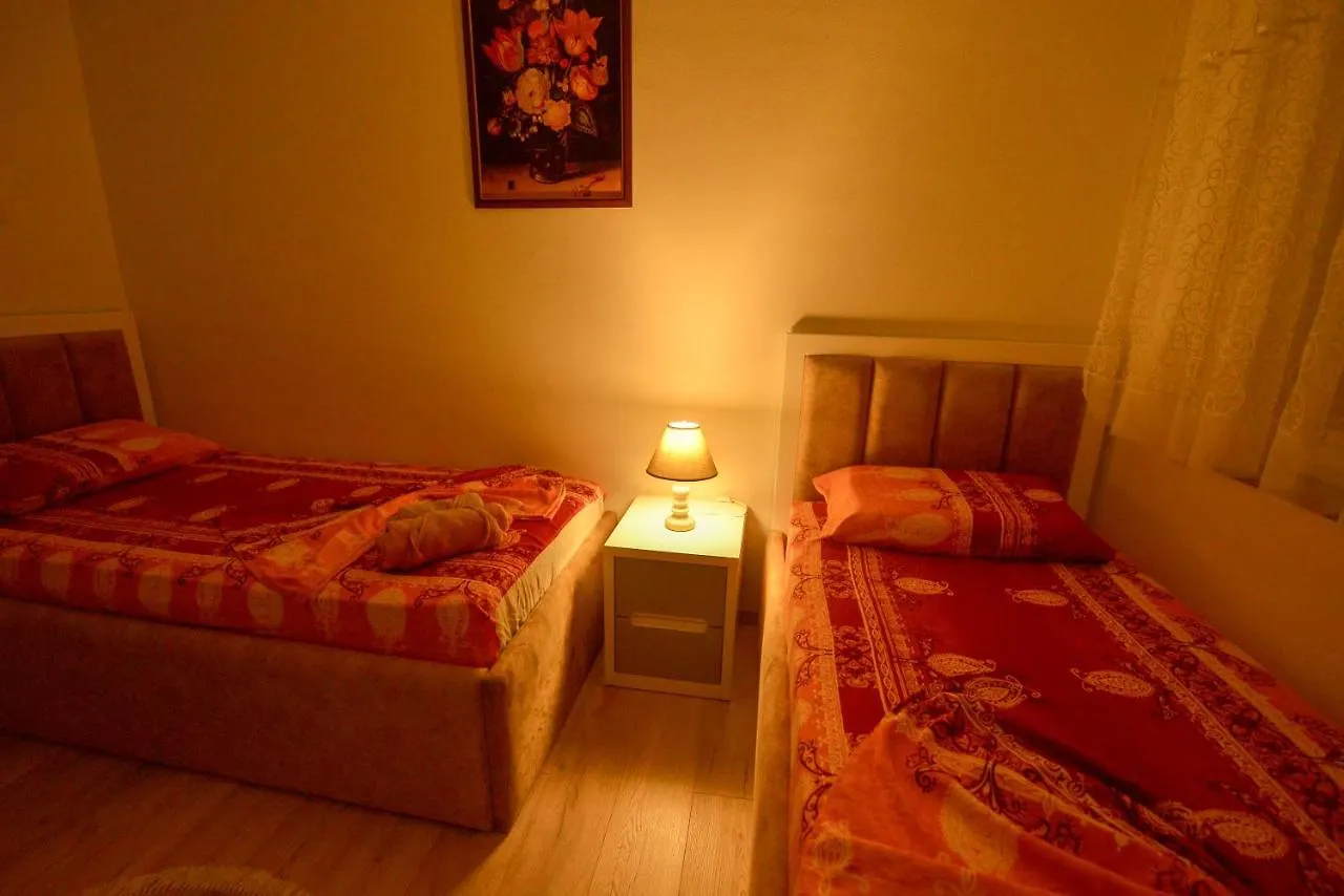 Denis Comfort Apartment شكودر