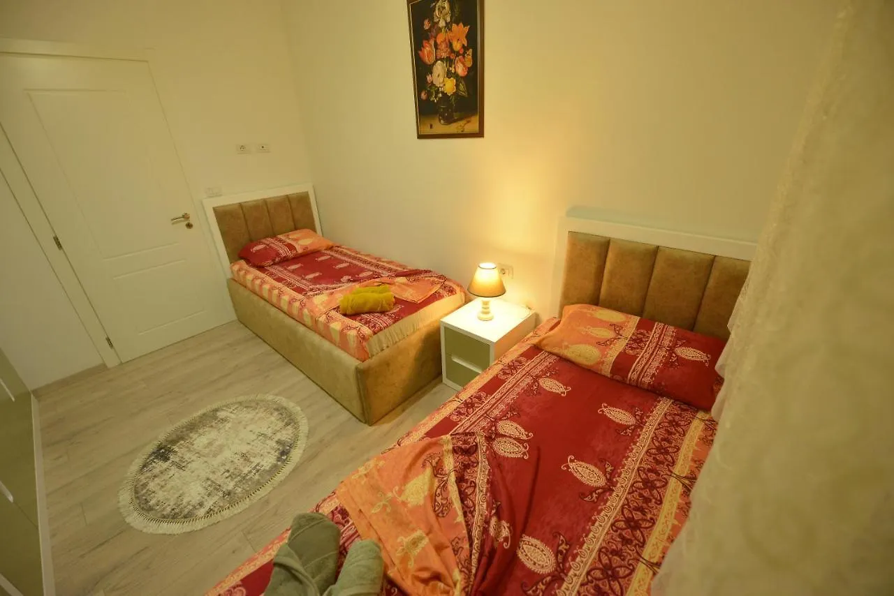 Denis Comfort Apartment شكودر
