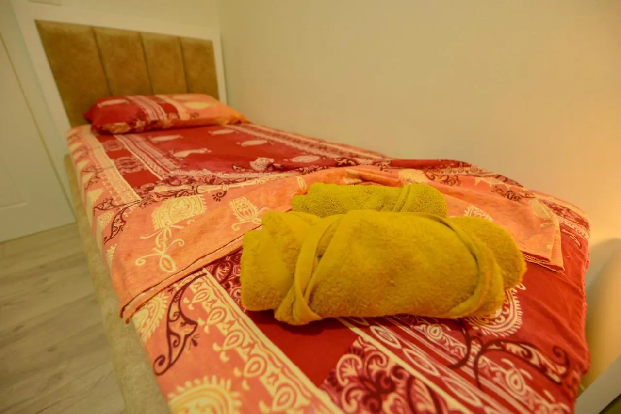 Denis Comfort Apartment شكودر