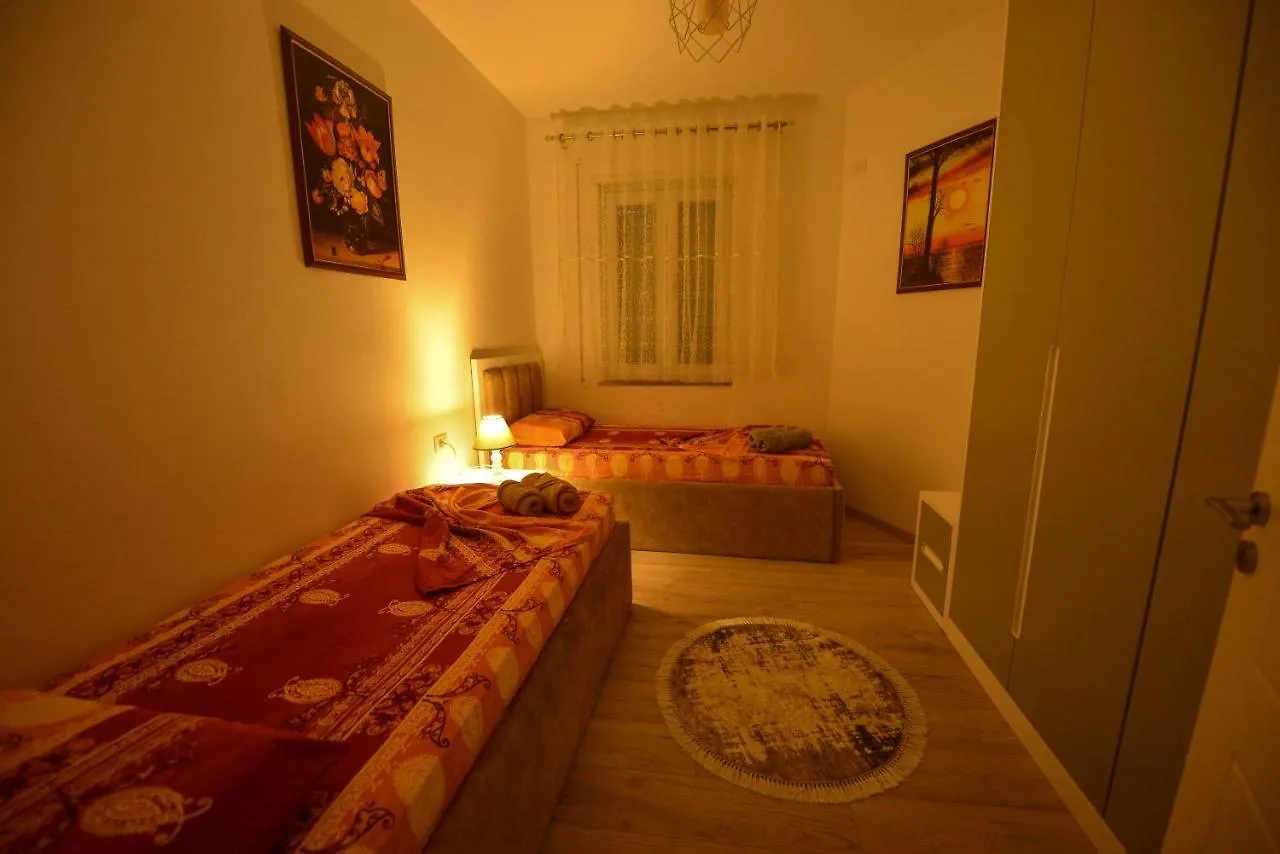 Denis Comfort Apartment Shkoder 0*,  Albania